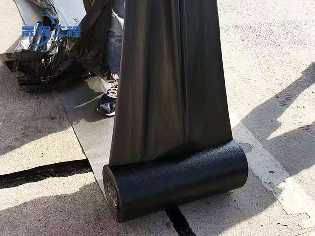 Nʩ